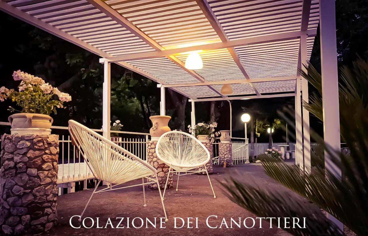 Lago  Colazione Dei Canottieri Bed & Breakfast エクステリア 写真